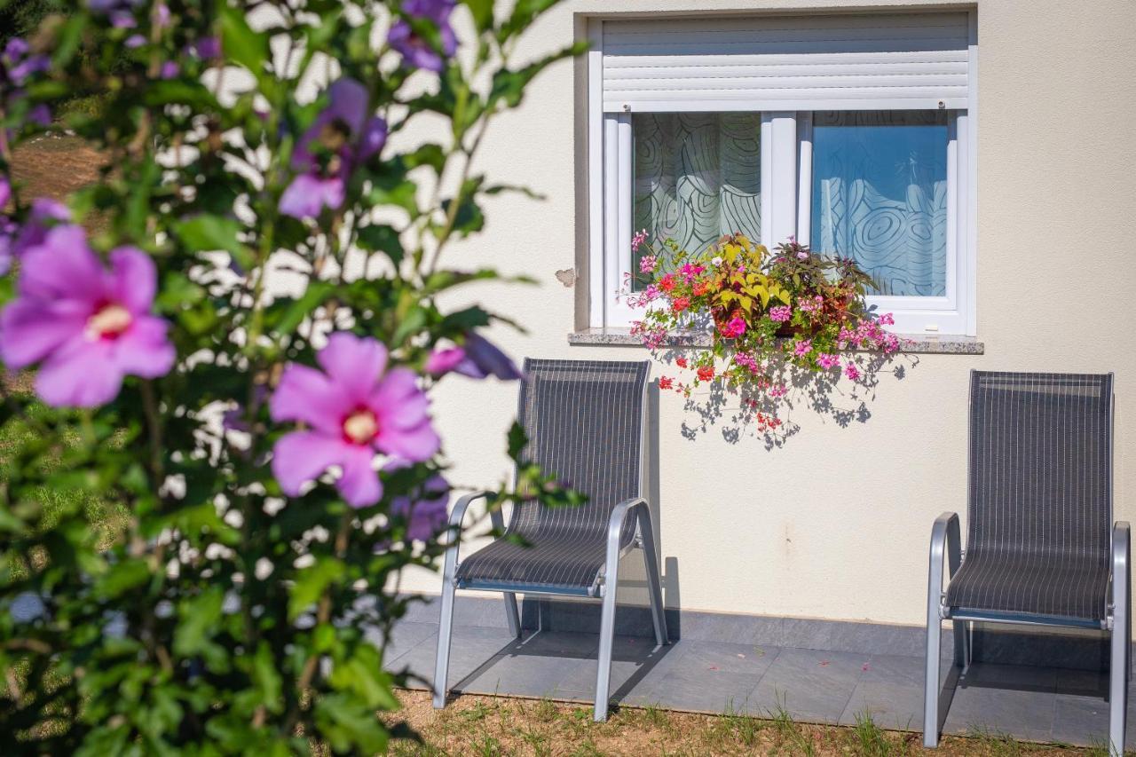 Apartmani Leptir Rakovica Eksteriør bilde