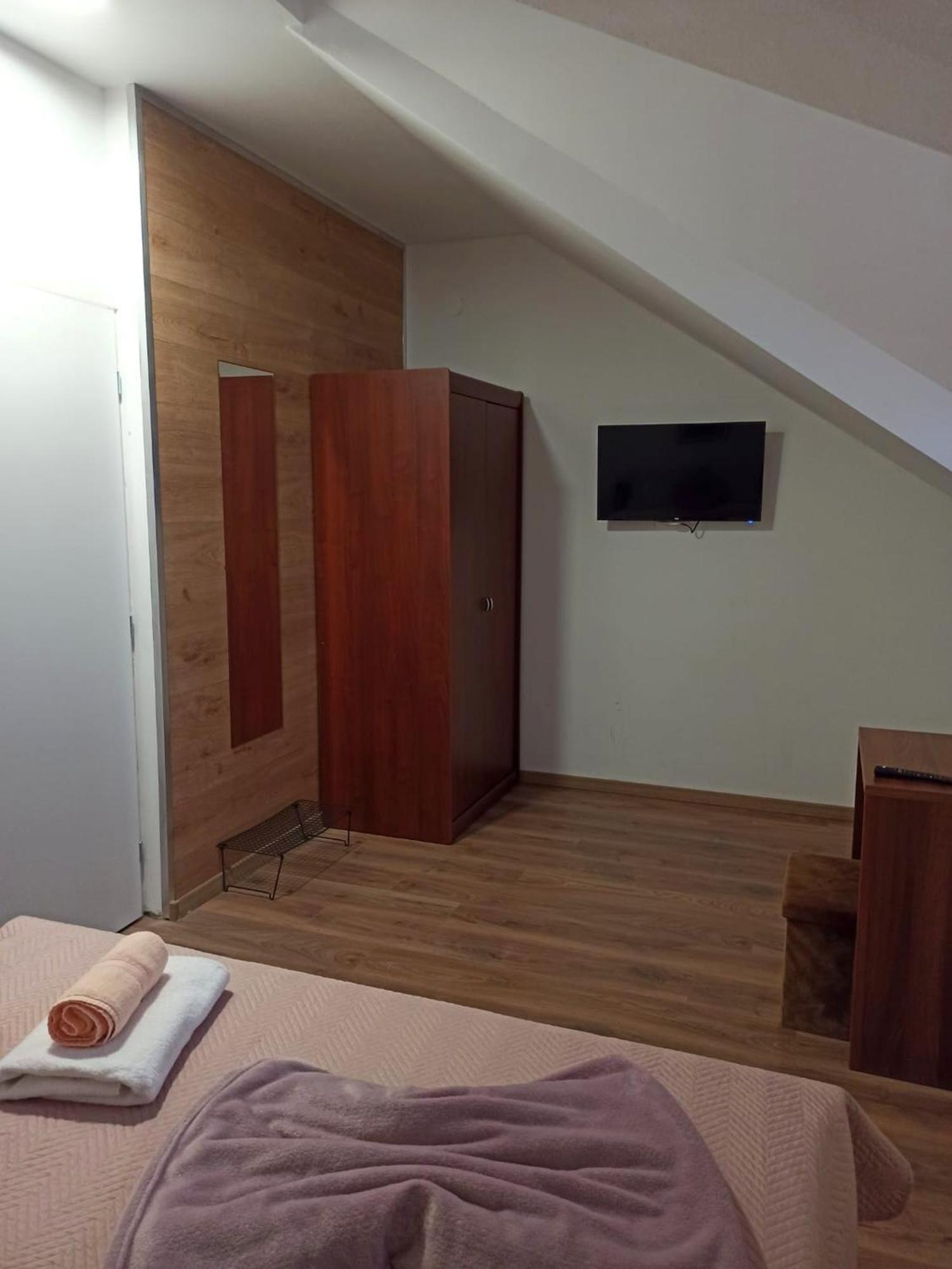 Apartmani Leptir Rakovica Eksteriør bilde